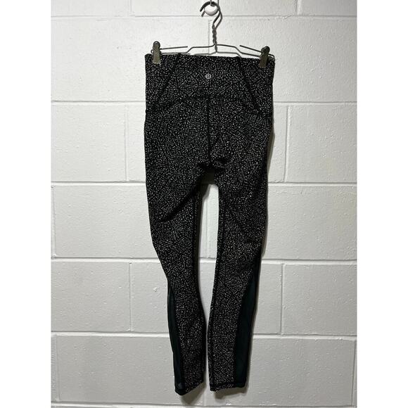 Lululemon Train Times 7/8 Pant Night View Black And White Size 4 - Picture 3 of 8